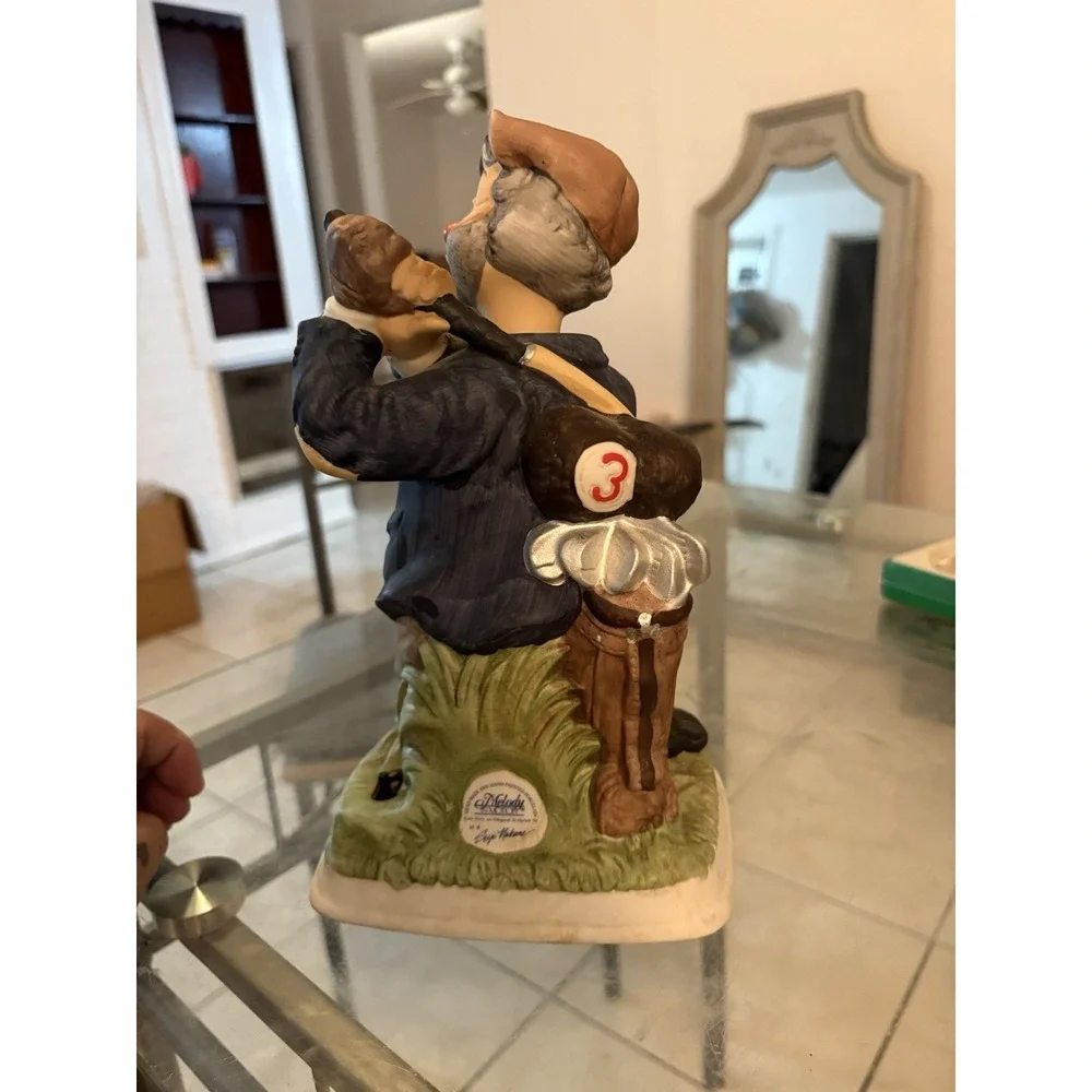 Melody In Motion Willie The Golfer Porcelain Music Box - FOR PARTS OR REPAIR